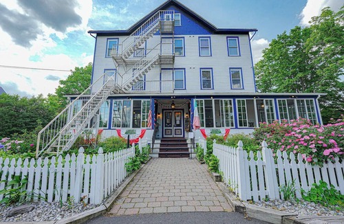 Milford House | Peaceful Getaway w/Dining Option Close to Downtown | Suite w/Kitchen