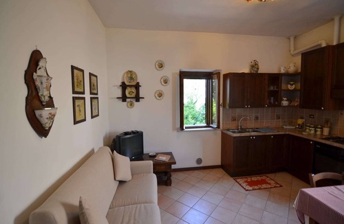 Croce House | Peaceful Stay in Monte Colombo