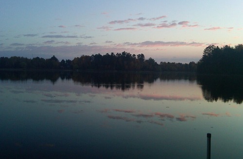 Mercer Cabin | Peaceful Privacy Lakeside, Private Dock, Great Sunsets, Free WiFi & Cable-Mercer