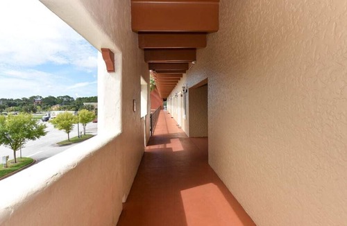 National Gardens Condo | Perfect Bikeweek condo in Destination Daytona