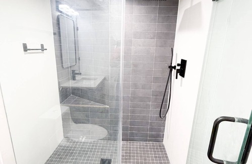 Eckington Apartment | Perfect DC Escape. Free Parking Pass!