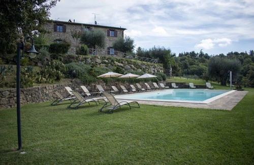 Guzman Villa | Perfectly Restored Apartment Equipped With Modern Amenities