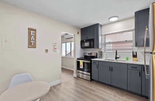 Tower Grove South Apartment | Pet-Friendly 1BR · Tower Grove · 3 mi SSM SLU · Free Laundry