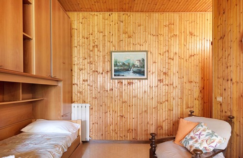 Borzonasca Apartment | Pet-Friendly Apartment with Mountain View & Shared Pool