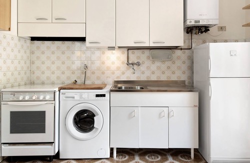 Borzonasca Apartment | Pet-Friendly Apartment with Mountain View, Shared Pool & Wi-Fi