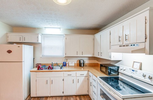 Madison House | Pet-Friendly Madison Home: 11 Mi to Dtwn Nashville