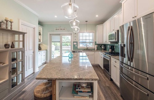 West Cape May House | Pet Friendly Property with Pool