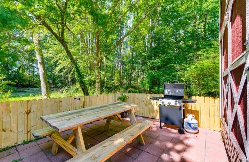 Raleigh Apartment | Pet-Friendly Raleigh Tiny Home w/Patio