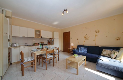 Baveno Apartment | Petalo Bianco 100m from lake, Baveno, Italy