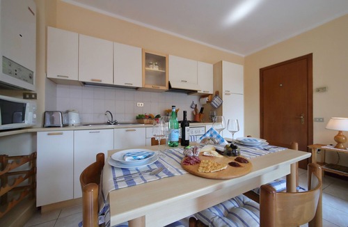 Baveno Apartment | Petalo Bianco 100m from lake, Baveno, Italy
