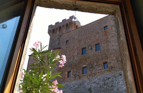 Arcidosso Apartment | Piazza Felice Cavallotti