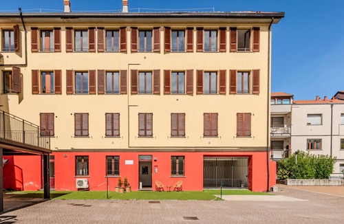 Acquaseria Apartment | Piazza San Giuseppe by Interhome
