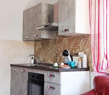 Busso Apartment | PIAZZA SANTANGELO - Home -