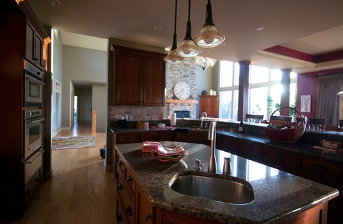 Deerfield House | Plan your reunion/gathering now in beautiful rural South Central Wisconsin