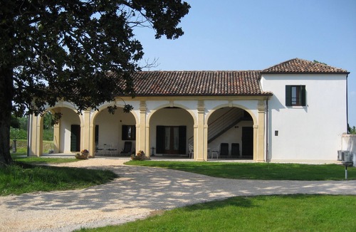 Olmo di Mira Apartment | Platano, charming residence in the Barchessa of Venetian Villa: Villa Pastori