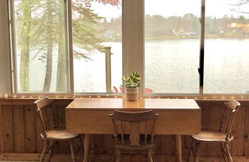 Penn Lake Park House | Pocono Lakefront Cabin: Lakefront 2BR w/Kayaks + Paddleboards, Near Ski