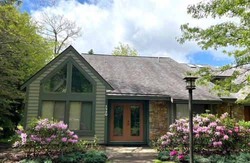Jefferson Township Apartment | Pool Access, Pet Friendly w/Pond View & Fire Pit