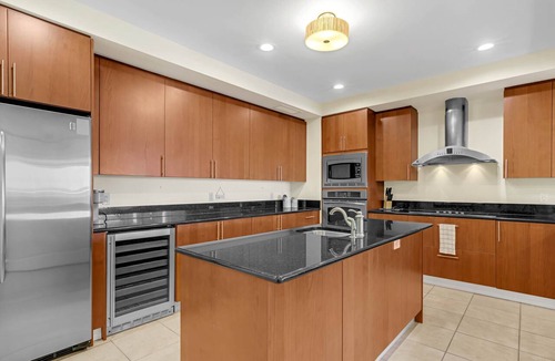 Daytona Beach Condo | PREMIER LUXURY CONDO WITH A SUNSET RIVER VIEW