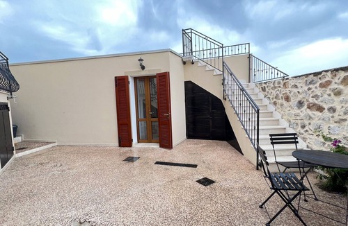 Posada House | Premium Townhouse: Panoramic Rooftop Terrace with Nature and Ocean Views