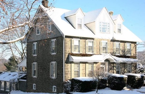 Elverson House | Private 2 bedroom, 1 bathroom suite in 19th Century House