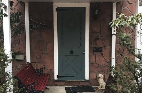 Town of Ramapo Cottage | Private Cozy Cottage in New Hempstead