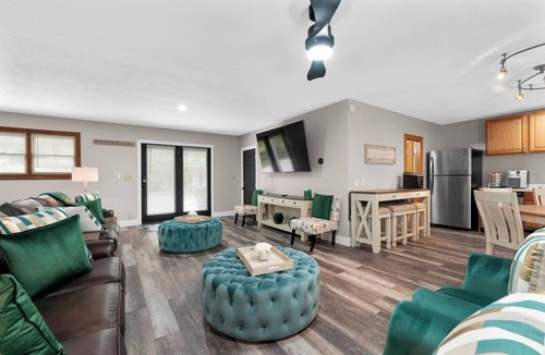 Westerville House | Private I Pool Table I Bar I Studio I House I Roku