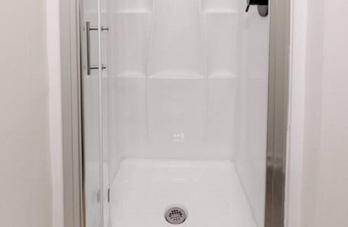 Columbia Apartment | Private Modern Guest Suite!