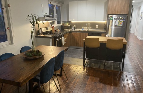 Bushwick Apartment | Private Rooftop Terrace - Amazing Views - 3 Bed Apt in Bushwick