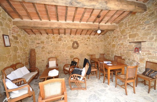 Trequanda Villa | Private Villa with WIFI, private pool, A/C, TV, pets allowed, panoramic view, close to Montepulciano