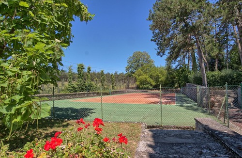Ponte Buriano Villa | Private Villa with hot tub, WIFI, private pool, TV, pets allowed, panoramic view, close to Arezzo