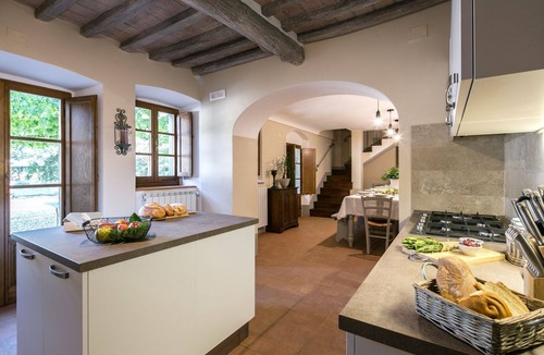 Ferretto Villa | Private Villa with hot tub, A/C, private pool, WIFI, TV, patio, panoramic view, close to Cortona