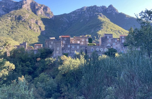 Castelbianco House | Pure relaxation: "Terrazzi" apartment - peace, pleasure & pool between the mountains and the sea