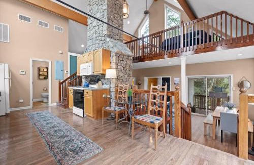 Lookout Valley Neighborhood Association House | Quail Run Farm Pool Home