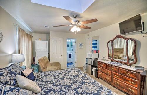 Akron Apartment | Quaint Akron Studio - Near Parks & Hunting!