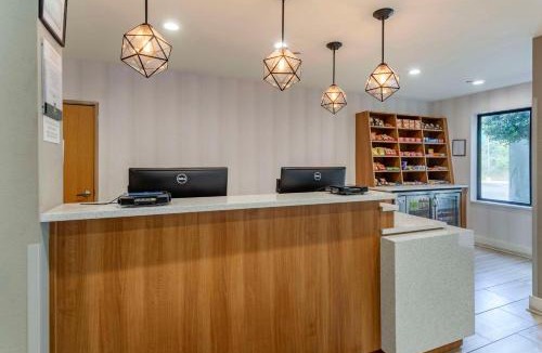 Lookout Valley Neighborhood Association Hotel | Quality Inn & Suites Chattanooga West near Lookout Mountain