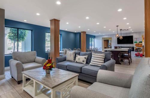 Lookout Valley Neighborhood Association Hotel | Quality Inn & Suites Chattanooga West near Lookout Mountain