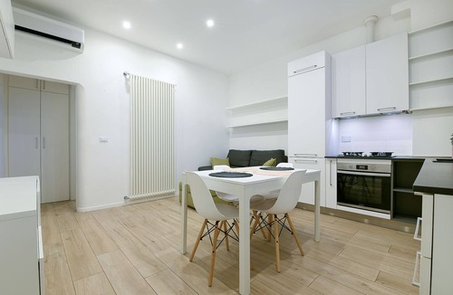 Province of Bologna Apartment | Queen Home Nicolle - One Bedroom Apartment, Sleeps 4