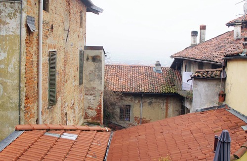 Biella Apartment | QuickHome Piazza Cisterna