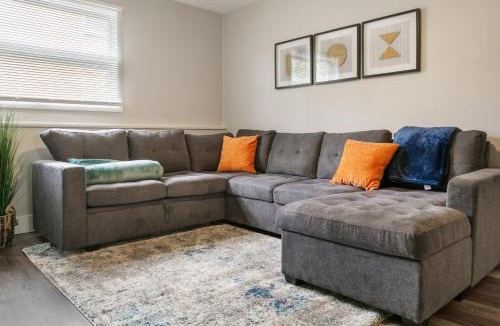 Russell House | Quiet and Spacious 4BR Family Home Near Naval Base