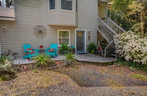 Sea Scape Apartment | Quiet beach retreat for couples or family