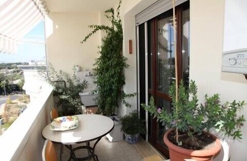 Santa Maria Novella Apartment | QUIET LUXURY APARTMENT WITH ELEVATOR, COVERED PARKING SPACE INCLUDING WIFI
