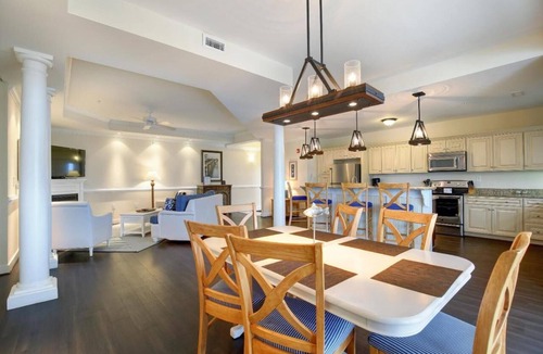 Roper Resort | Quiet spacious condo retreat with pool and waterfront views, Inner Banks, NC