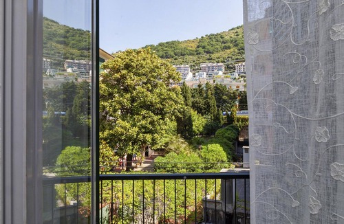 Quinto al Mare Apartment | Quinto Seaview Apartment by Wonderful Italy