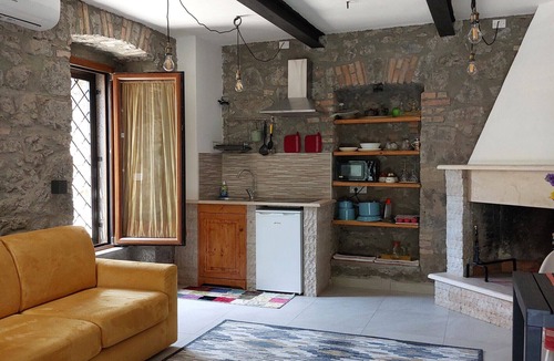 Montefiascone Apartment | Refuge of the Etruscan Brunories - Affitti Brevi It