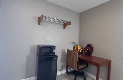Kingston Hotel | Regency Inn Daytona Beach Near Airport