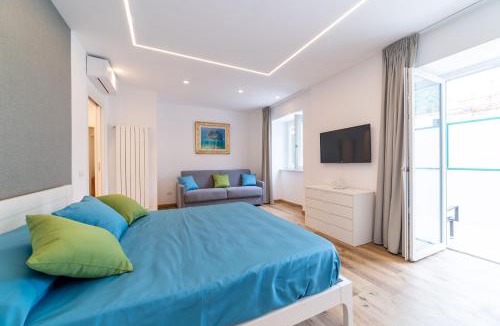 Maiori House | REGINNA LIGHTHOUSE