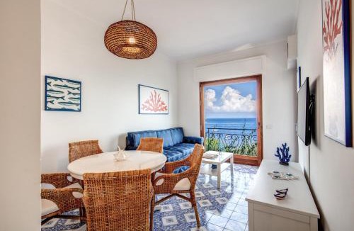 Marina del Cantone Apartment | RELAIS TRITONE
