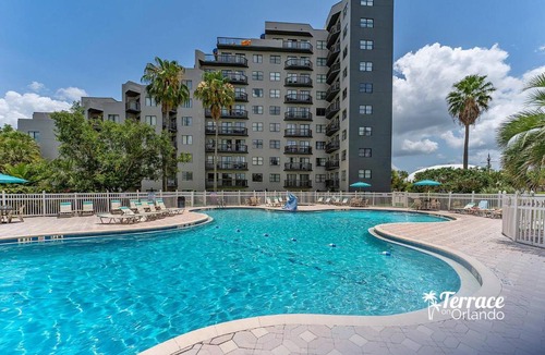 Florida Center Apartment | Relaxing Central Condo with Balcony 7 Min to Universal