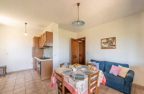 Iscra e Voes Apartment | Relaxing holiday home near La Caletta beaches