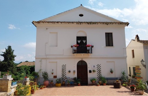 Loreto Aprutino House | Renovated old mansion in the historic center. Pets allowed